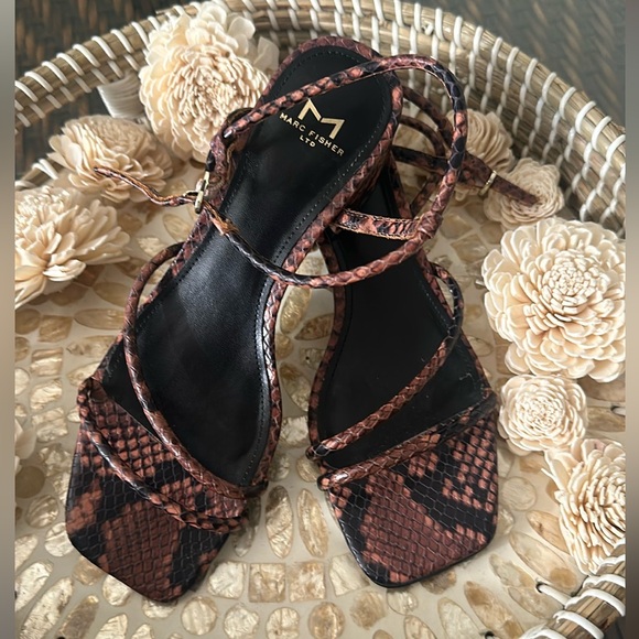 MARC FISHER Womens Brown Snakeskin Ankle Strap Buckle Leather Slingback Sandal - Picture 6 of 12